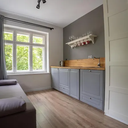 Viu Good Night Сопот